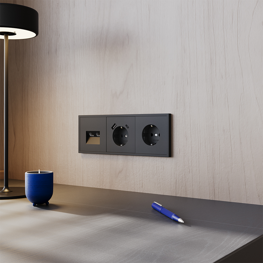 Рамка пластиковая Voltum S70 на 3 поста Черный матовый VLS100308 — изображение 3